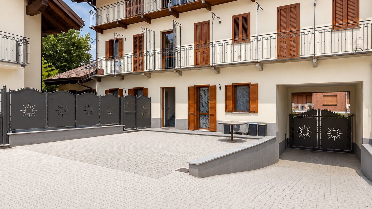 Photo of Outdoor in Cirie