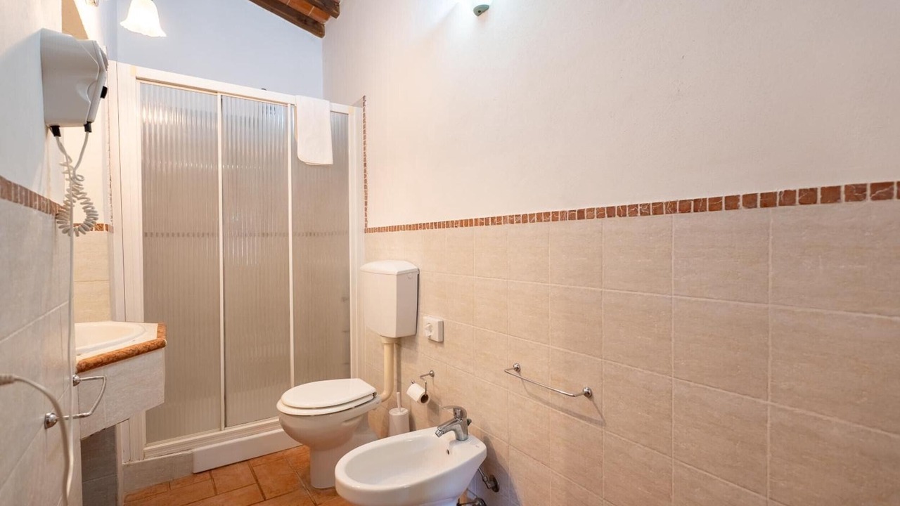 Photo of Bathroom in Loro Ciuffenna