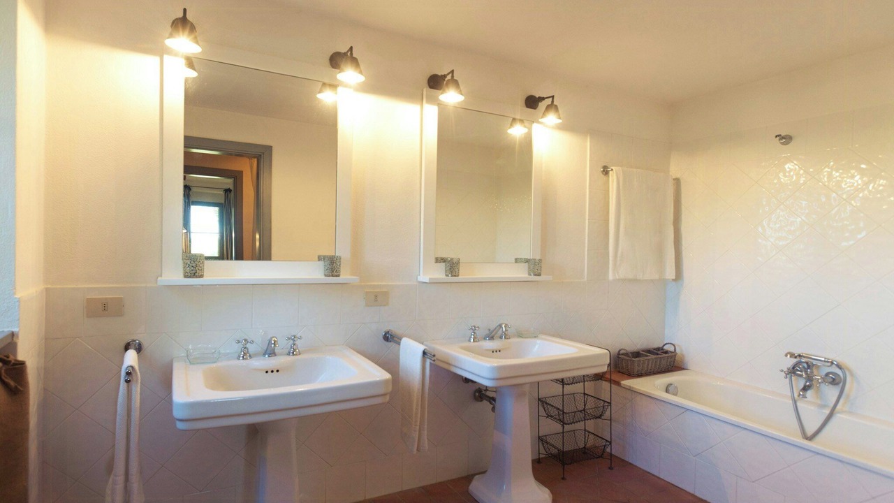 Photo of Bathroom in Capalbio