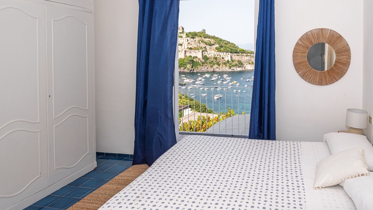 Photo of Bedroom in Ischia Porto