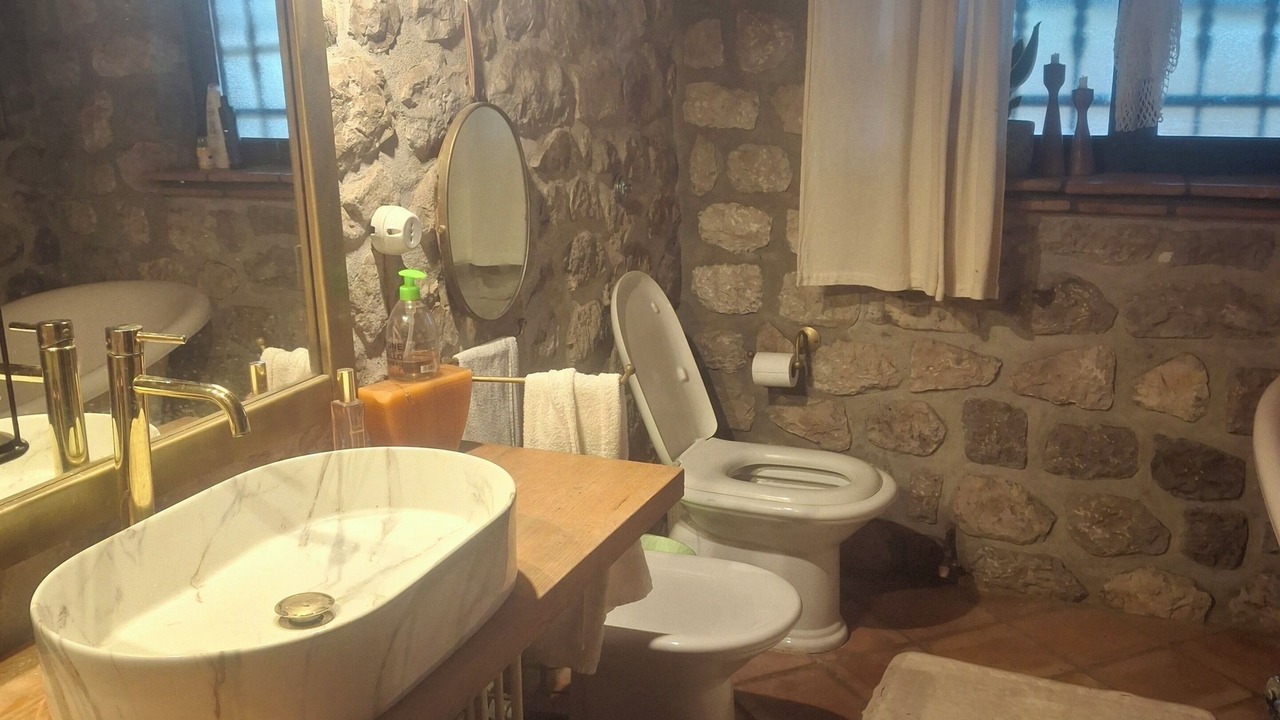 Photo of Bathroom in Faicchio