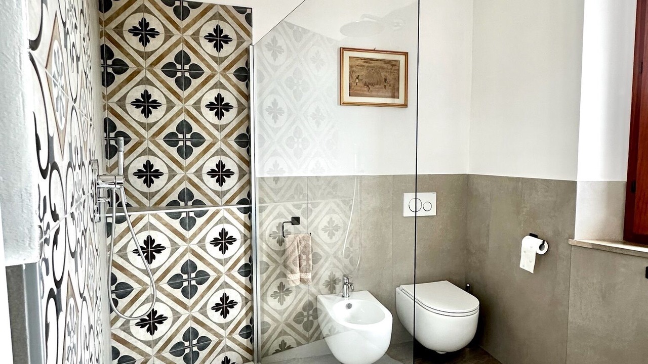 Photo of Bathroom in Guzman