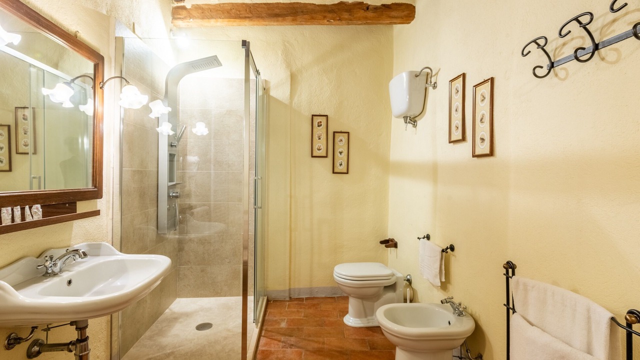 Photo of Bathroom in Santarello