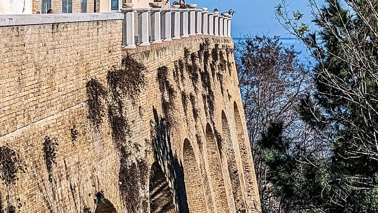 Photo of Others in Vasto