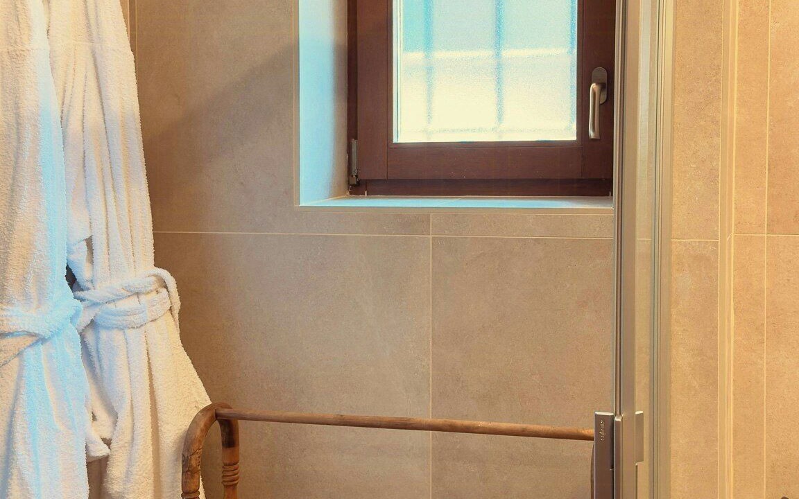 Photo of Bathroom in Sutri