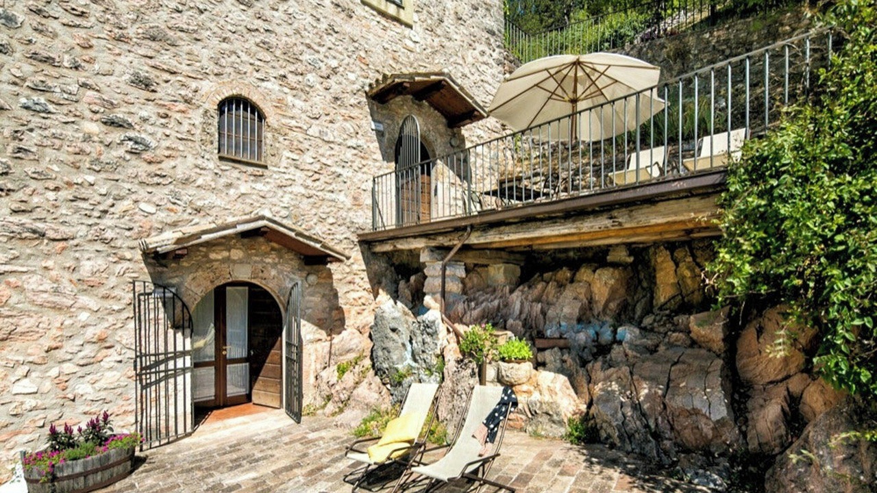 Photo of Patio Balcony in Rasiglia