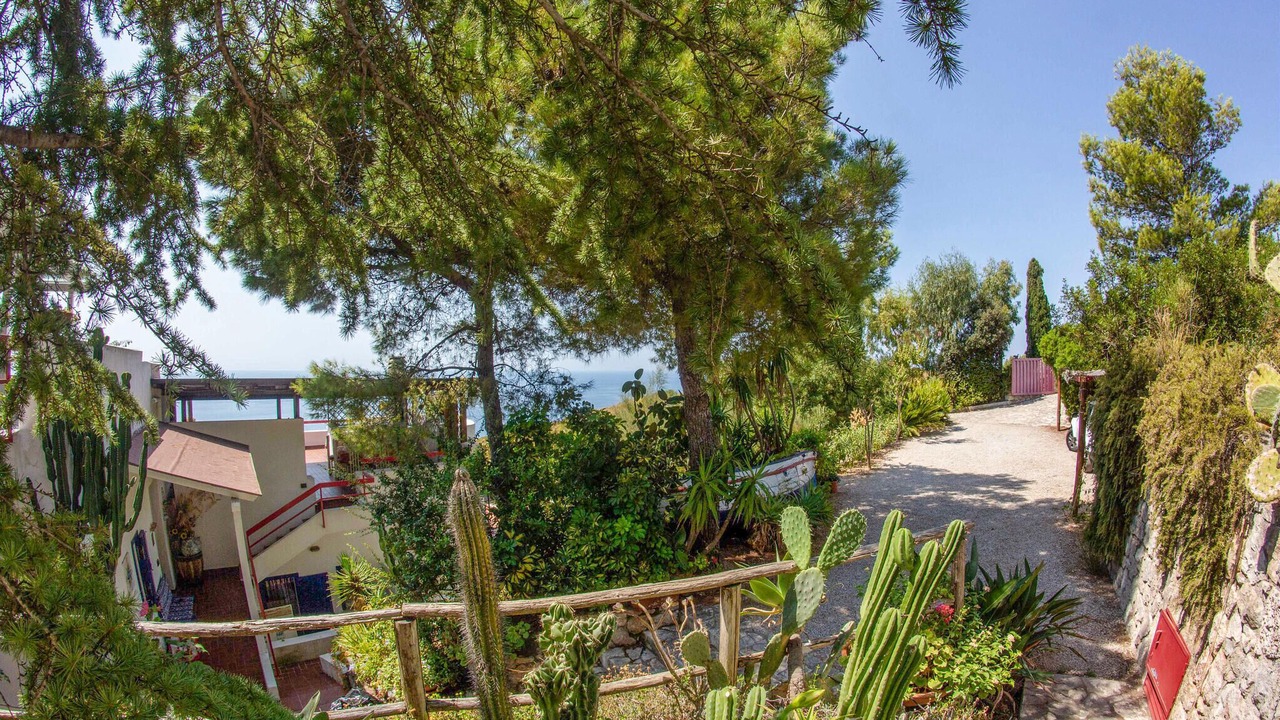 Photo of Others in Sperlonga