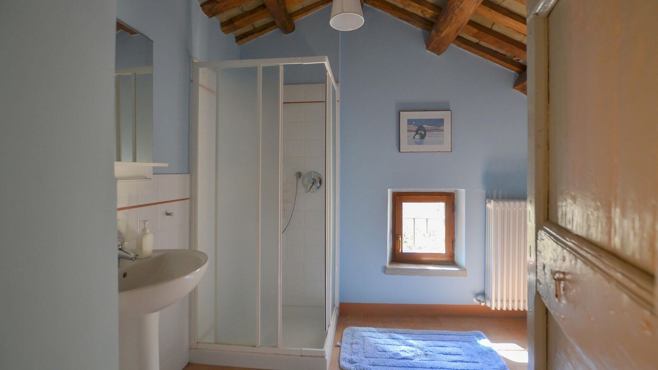 Photo of Bathroom in Parchiule