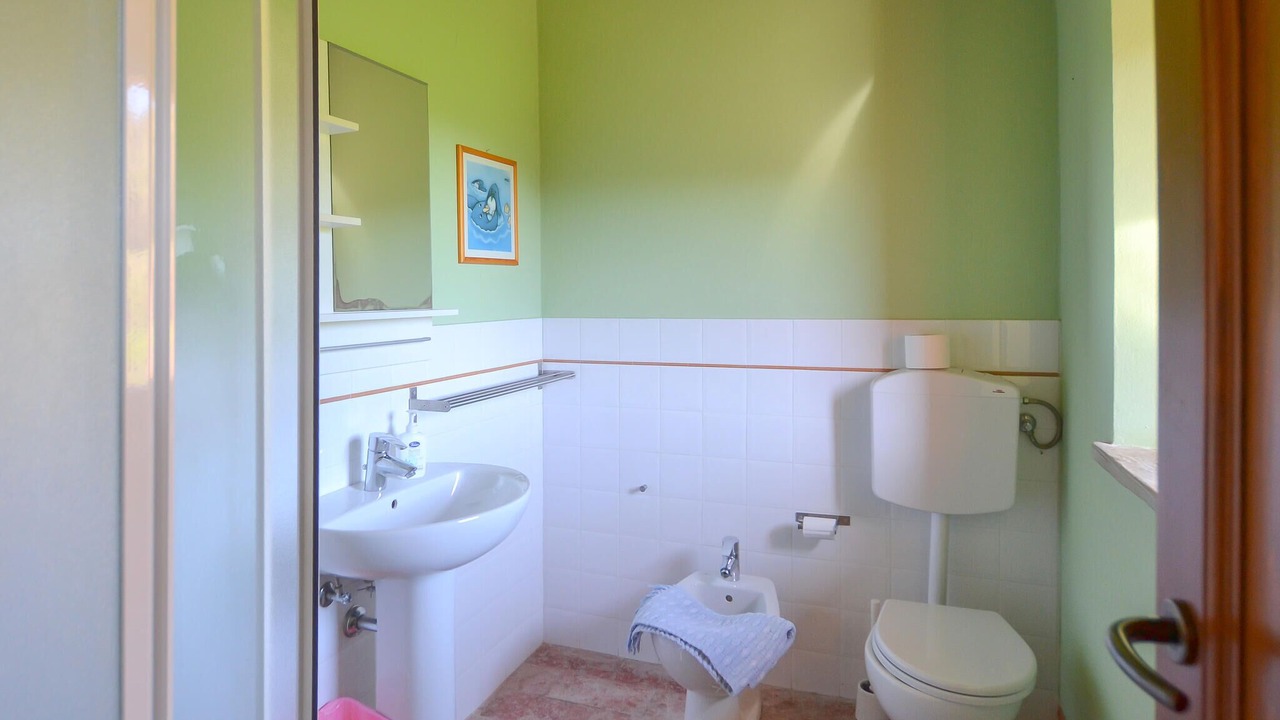 Photo of Bathroom in Parchiule
