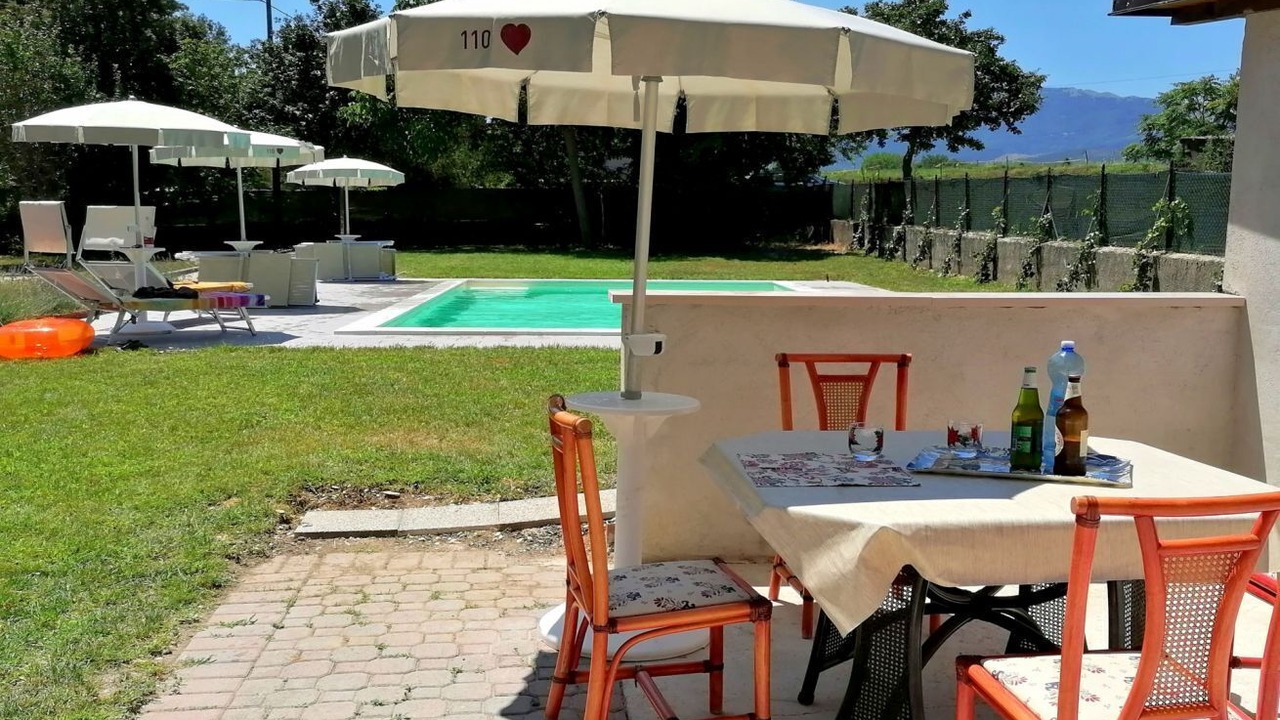 Photo of Outdoor in Smirra