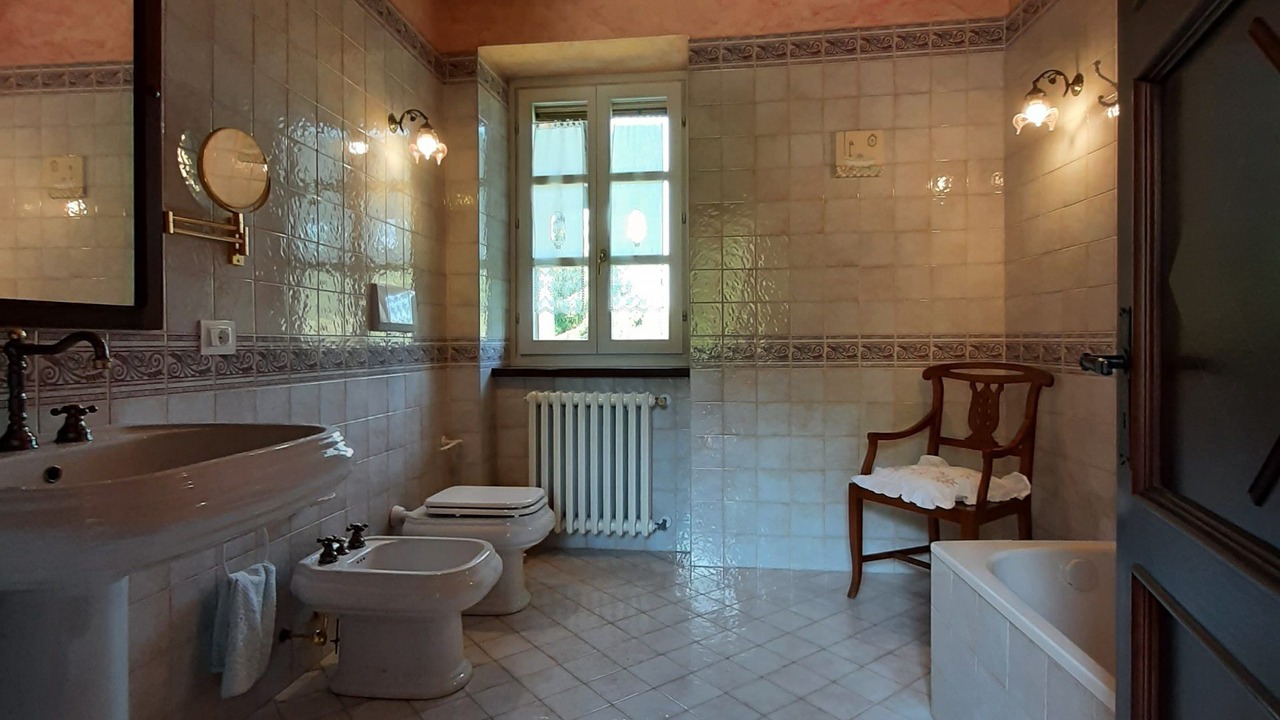 Photo of Bathroom in Diano d'Alba