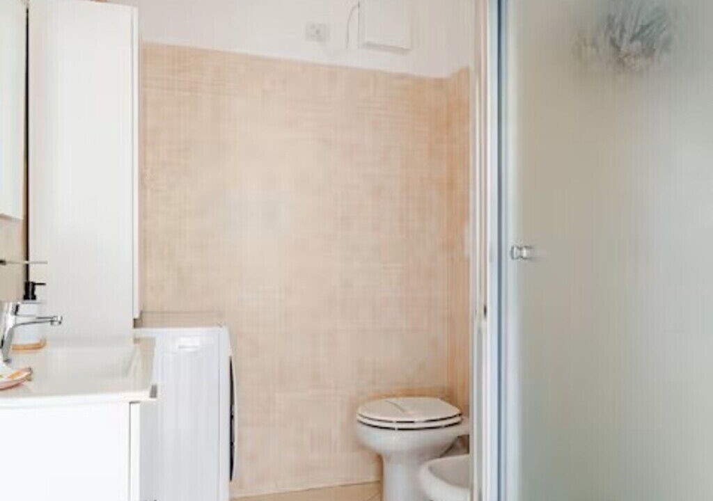 Photo of Bathroom in Magenta