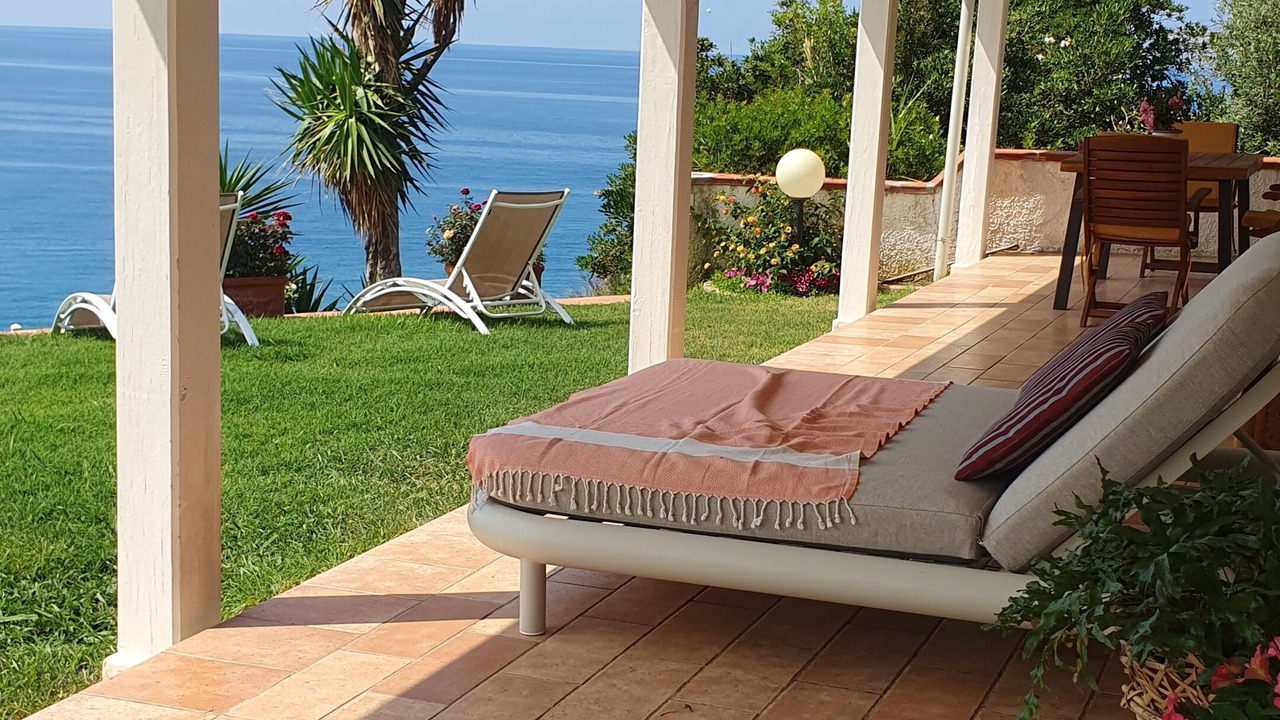 Photo of Patio Balcony in Bonifati