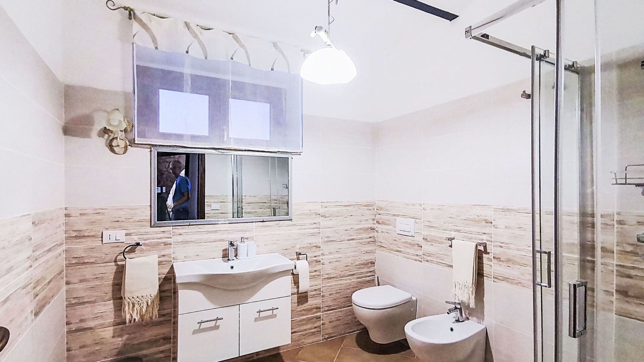 Photo of Bathroom in Archi