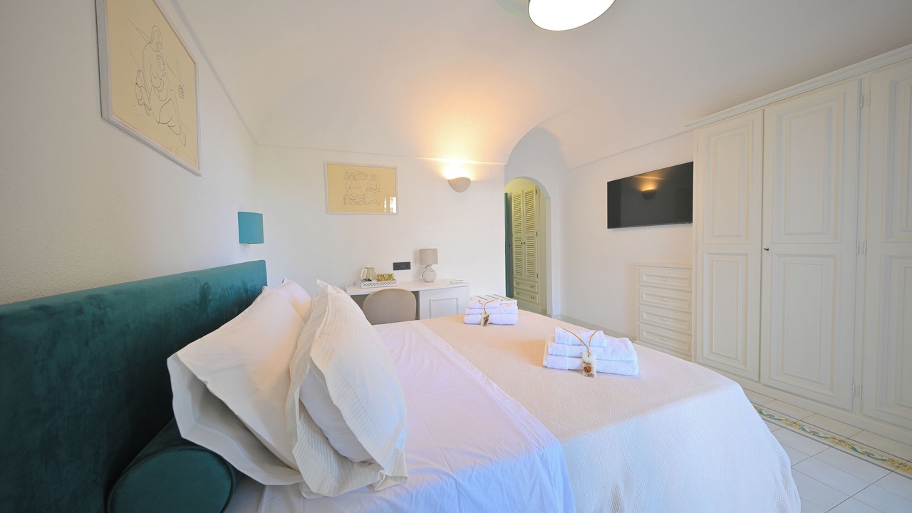 Photo of Bedroom in Ischia Porto