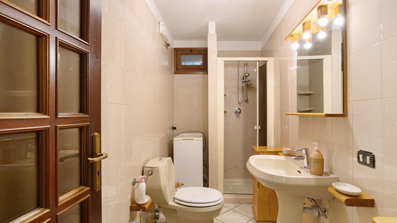 Photo of Bathroom in Sarre