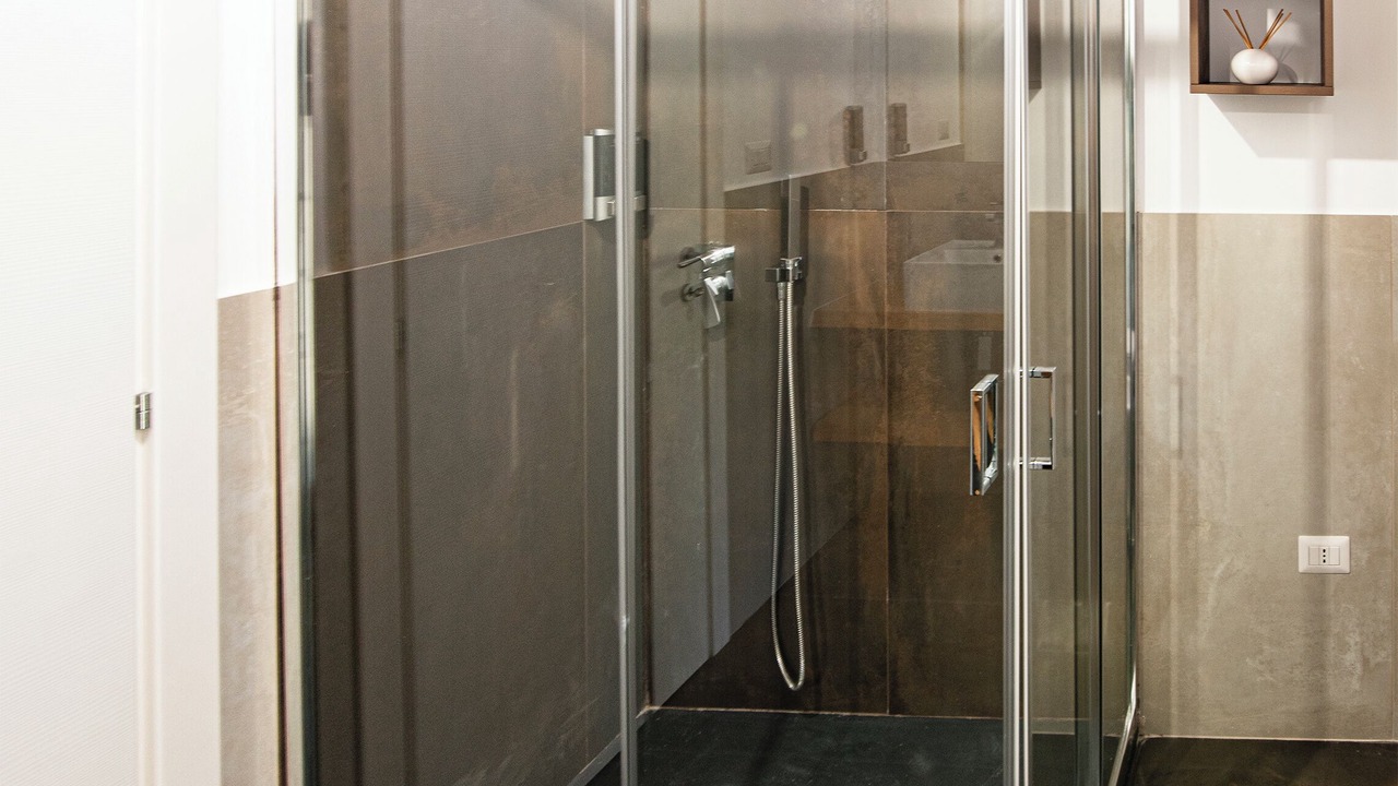 Photo of Bathroom in Naples City Centre