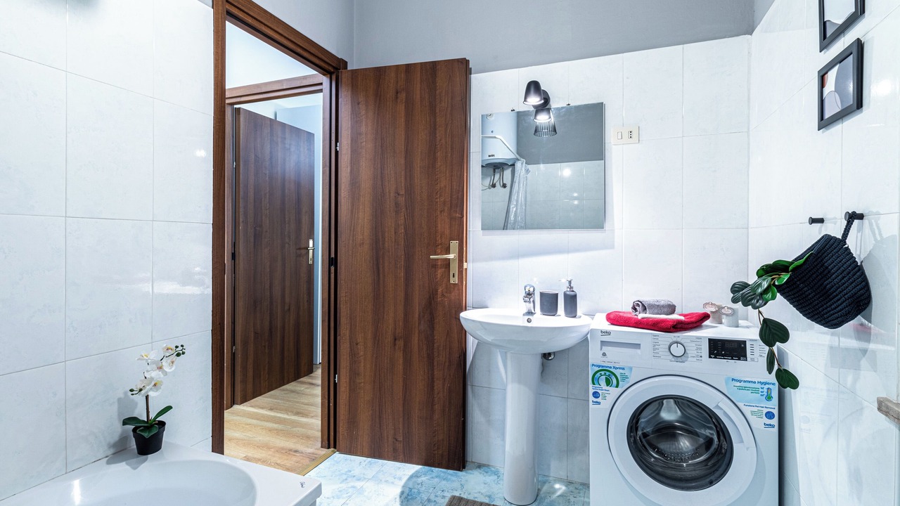 Photo of Bathroom in Santhia