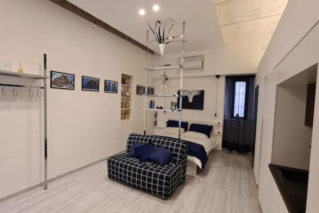 Photo of Bedroom in Mergellina
