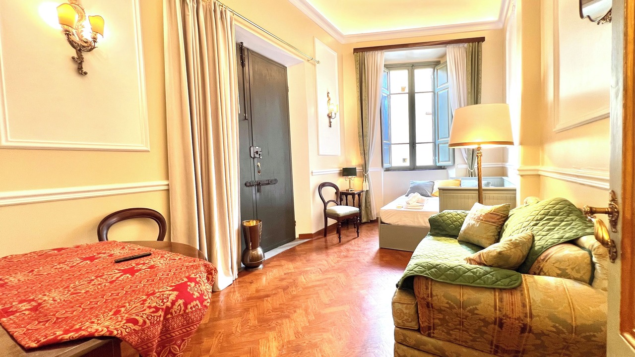 Photo of Bedroom in Rome City Centre