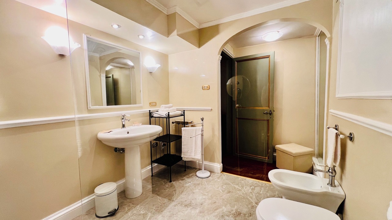 Photo of Bathroom in Rome City Centre