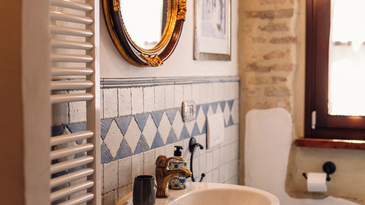Photo of Bathroom in Mondavio