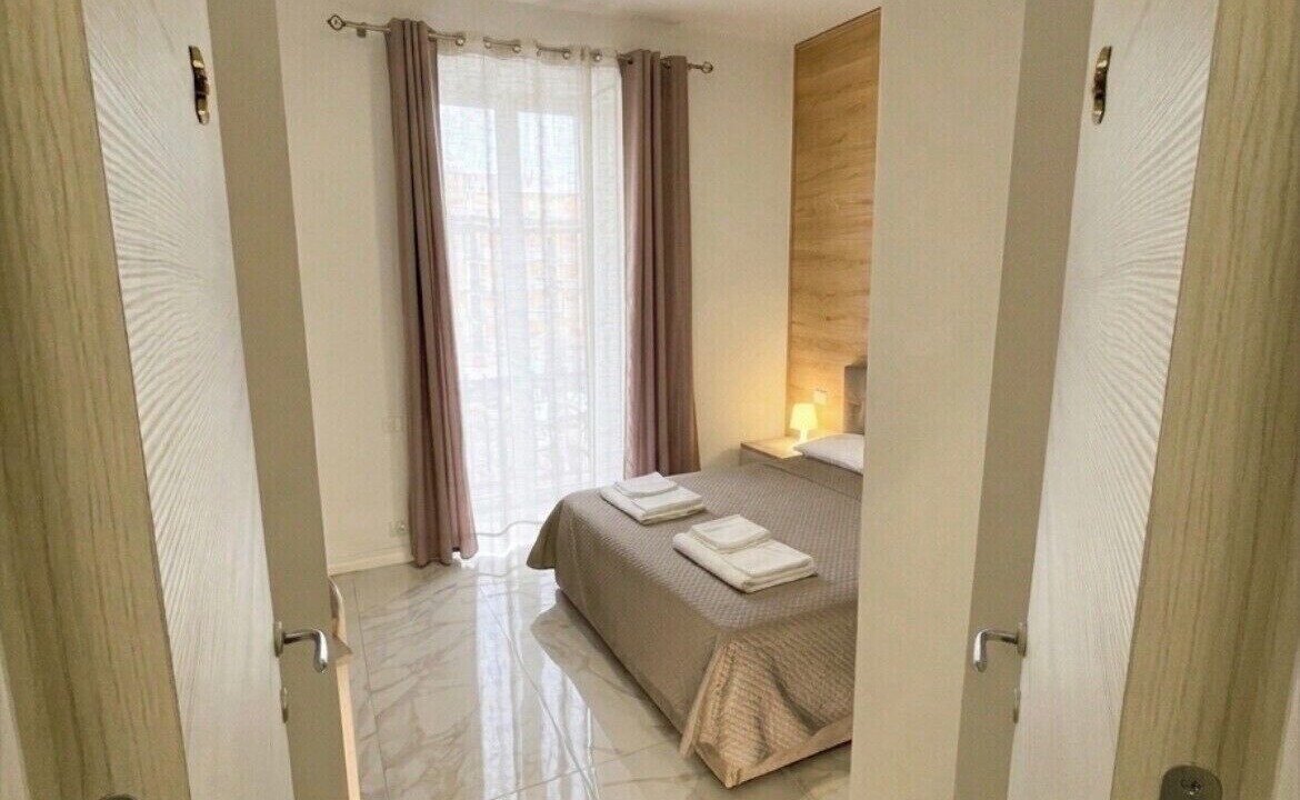 Photo of Bedroom in Naples City Centre