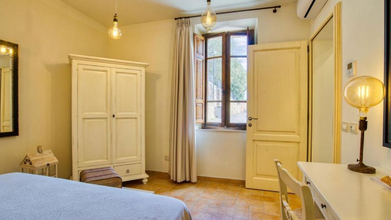 Photo of Bedroom in Montalcino