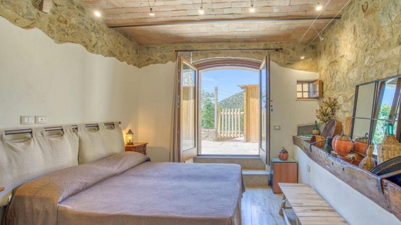 Photo of Bedroom in Montalcino
