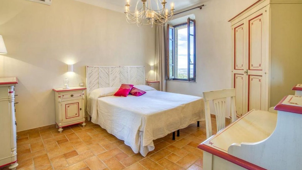 Photo of Bedroom in Montalcino