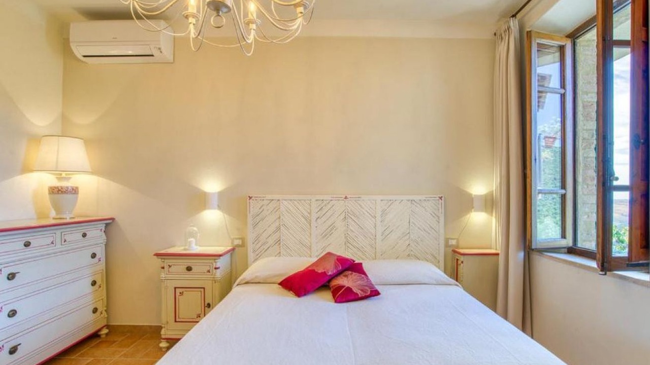 Photo of Bedroom in Montalcino