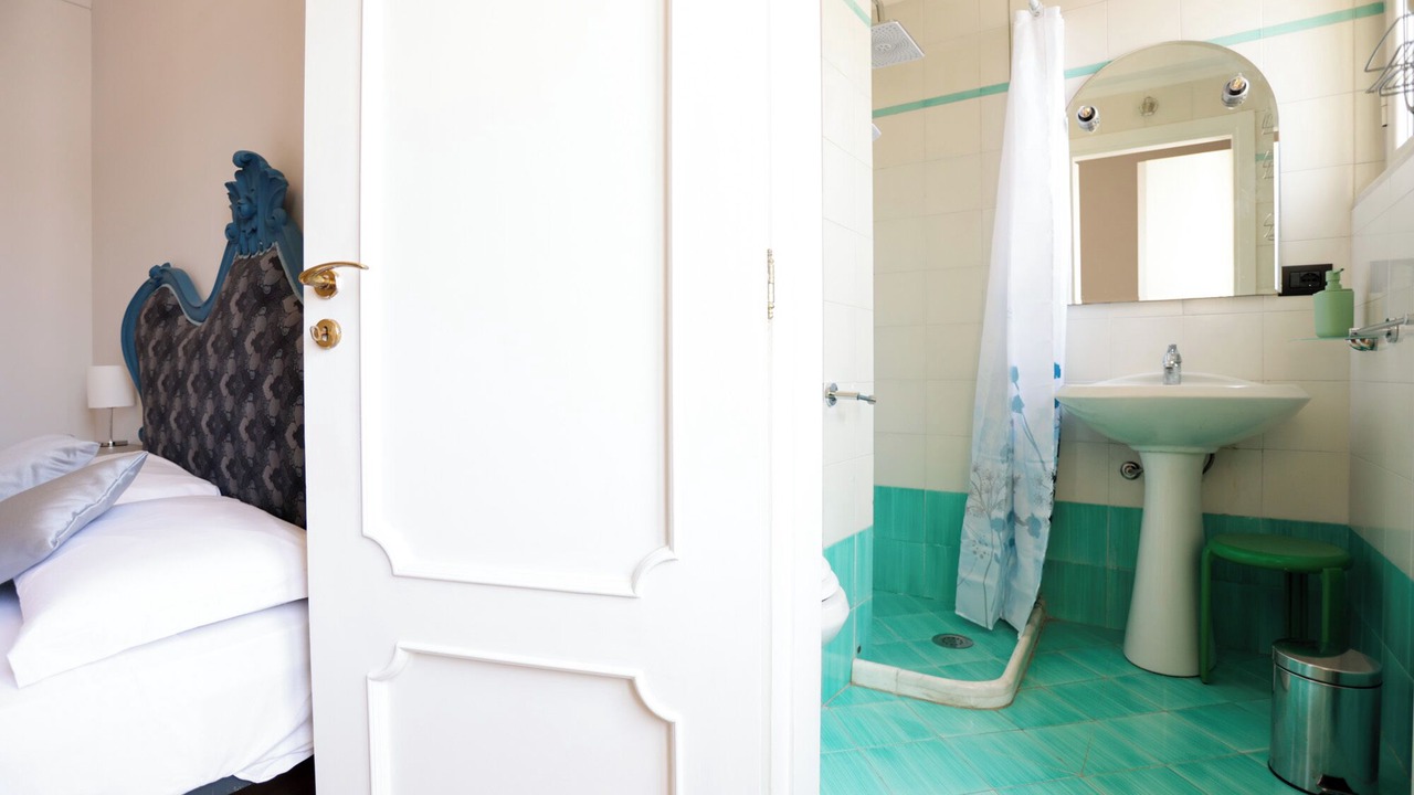 Photo of Bathroom in Chiaia