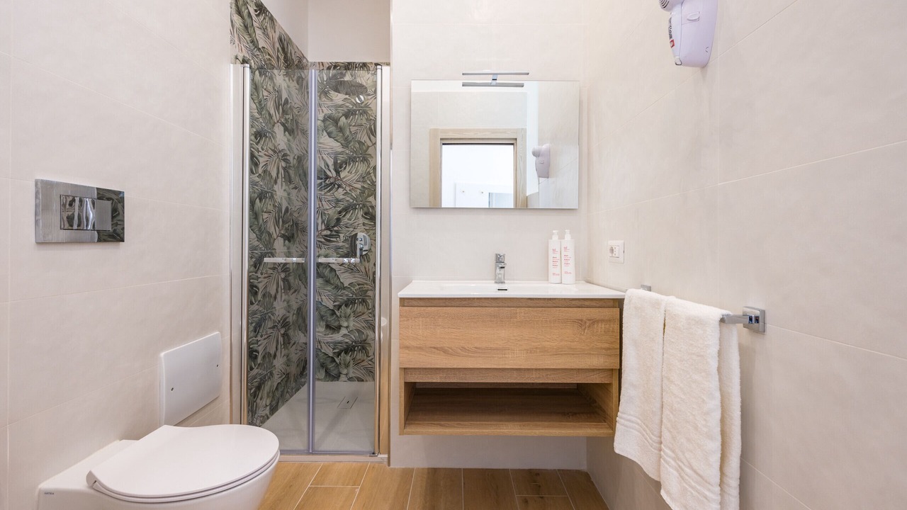 Photo of Bathroom in Naples City Centre