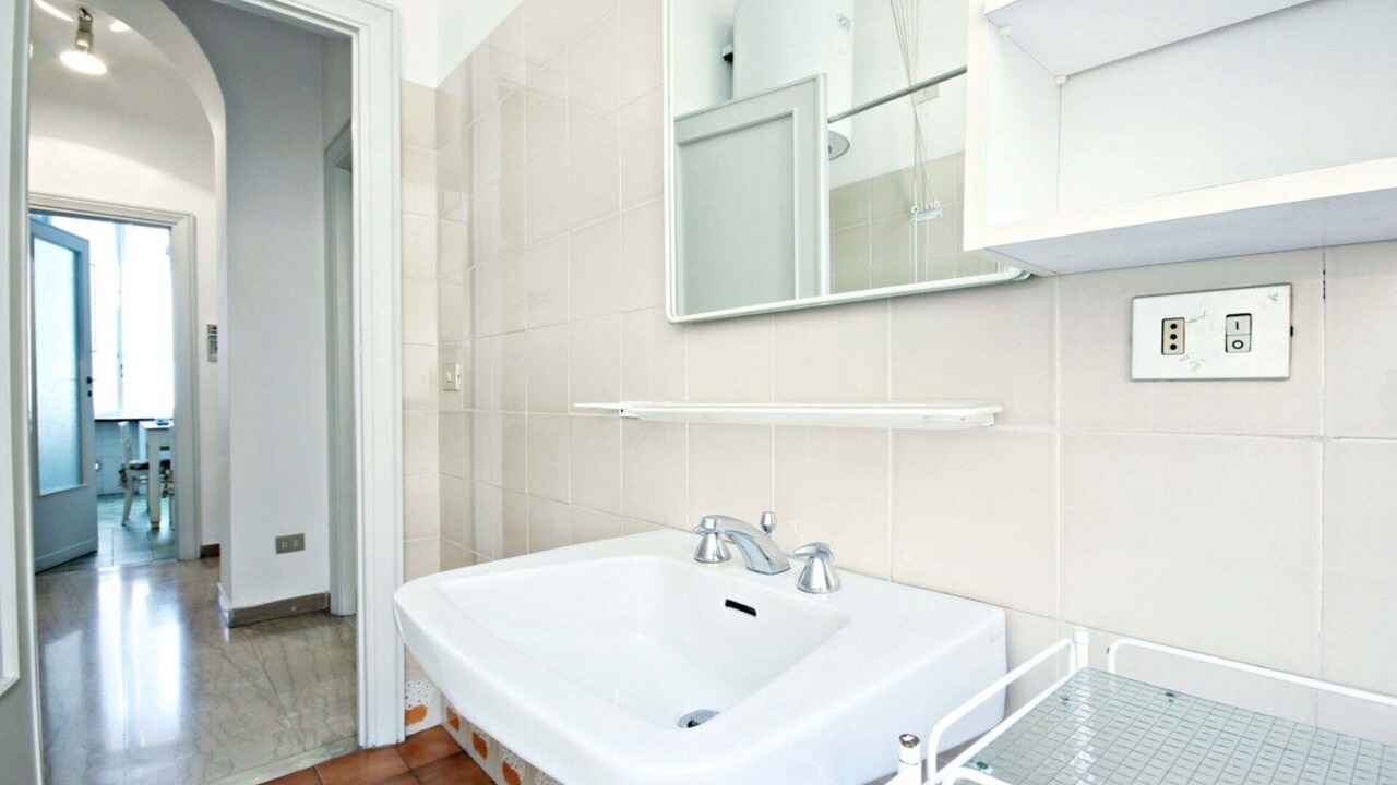 Photo of Bathroom in Rione VI Parione