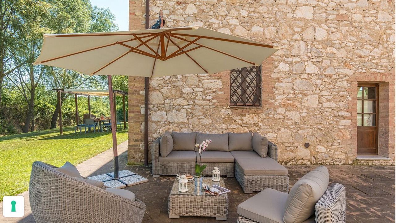 Photo of Patio Balcony in San Giovanni d'Asso