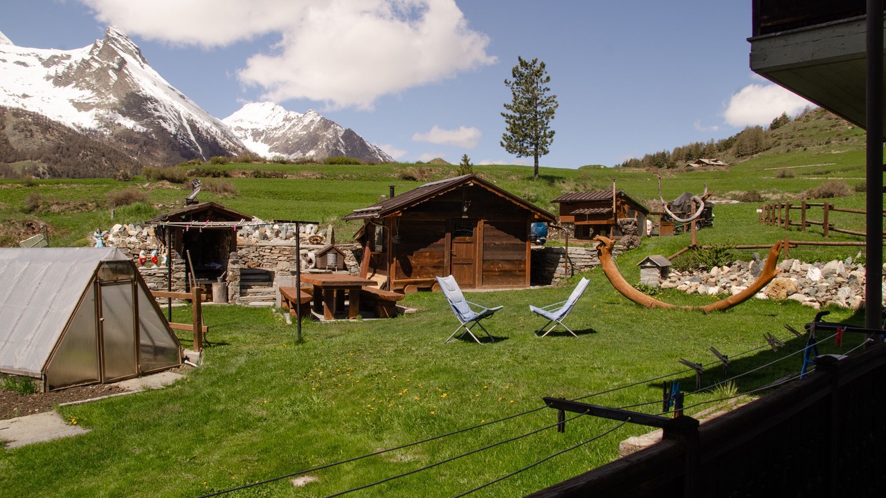 Photo of Outdoor in Gimillan