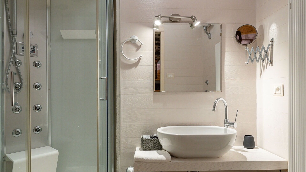 Photo of Bathroom in Cortona Old Town