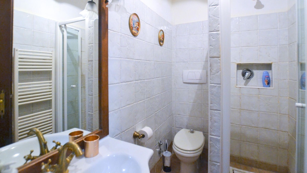 Photo of Bathroom in Antria