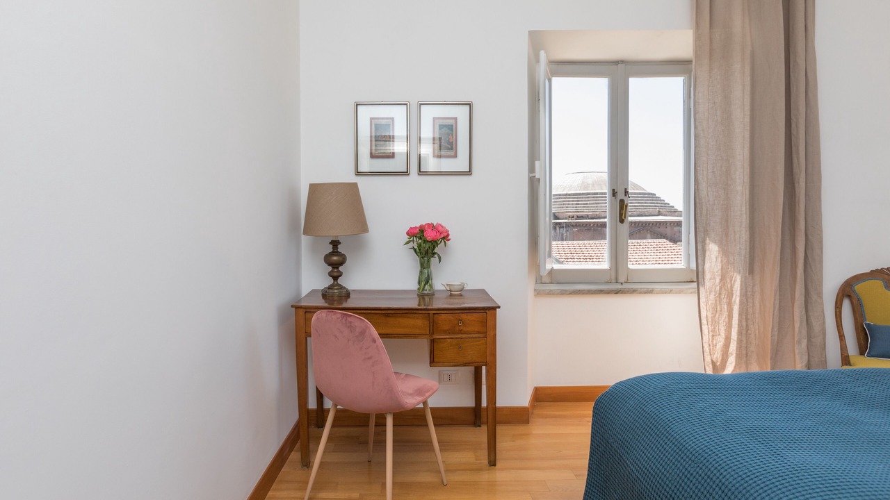 Photo of Bedroom in Rome City Centre