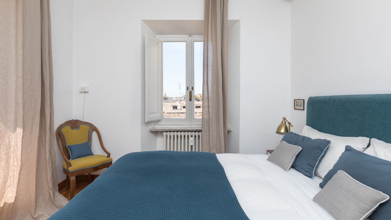 Photo of Bedroom in Rome City Centre