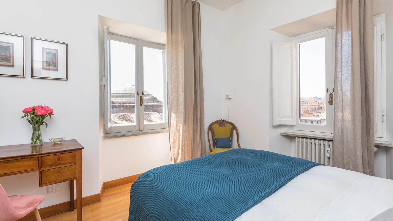 Photo of Bedroom in Rome City Centre