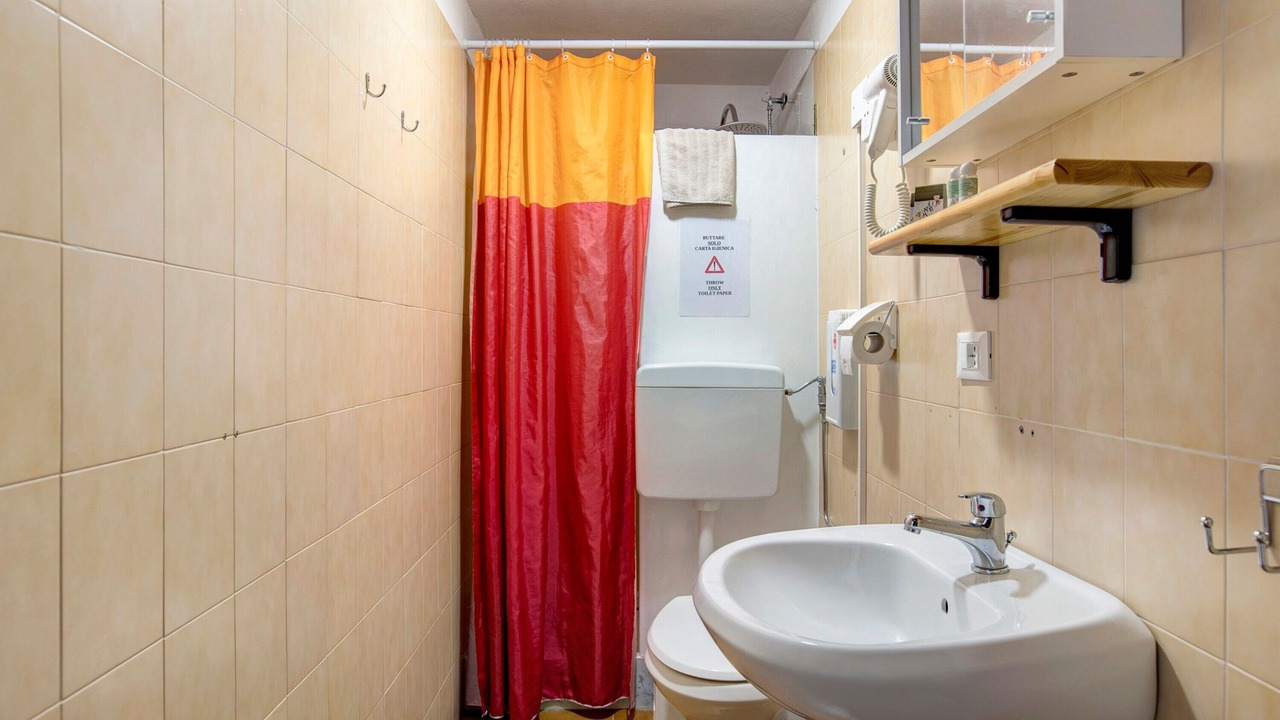 Photo of Bathroom in Saint-Pierre