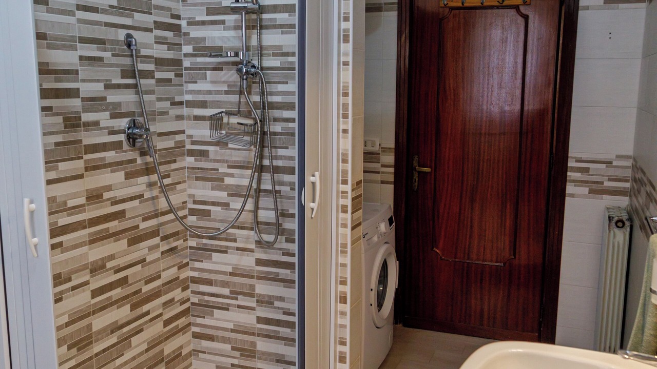 Photo of Bathroom in Mondragone