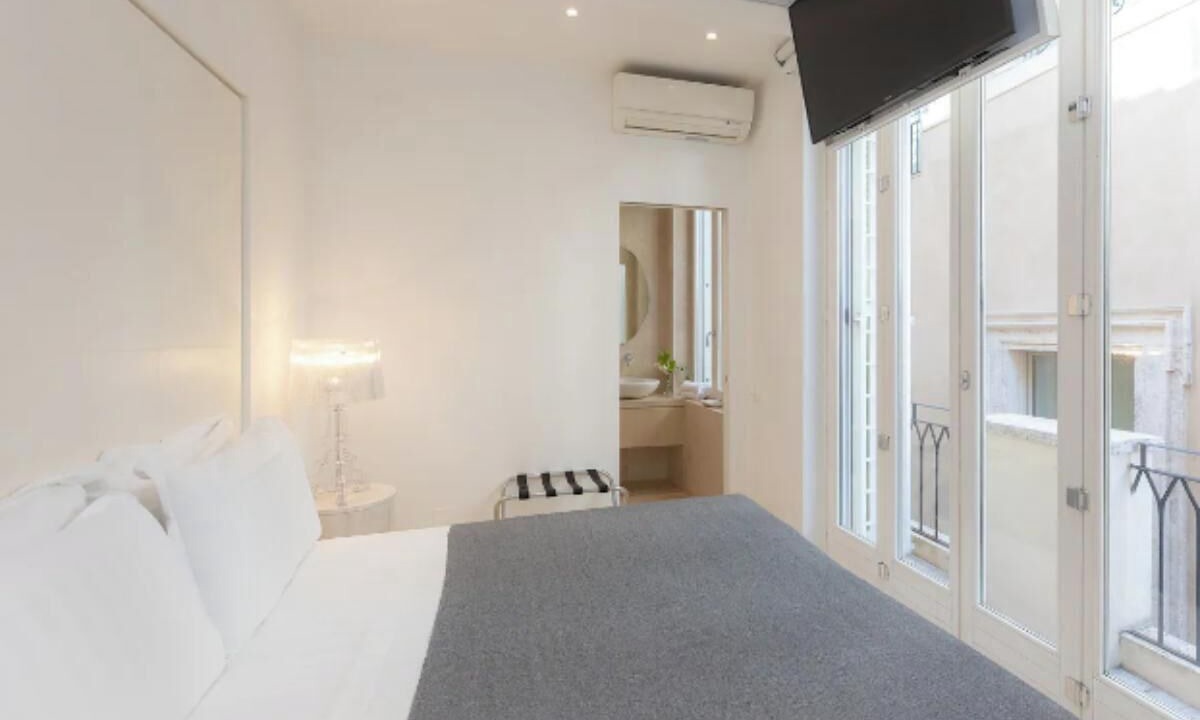 Photo of Bedroom in Rione IX Pigna