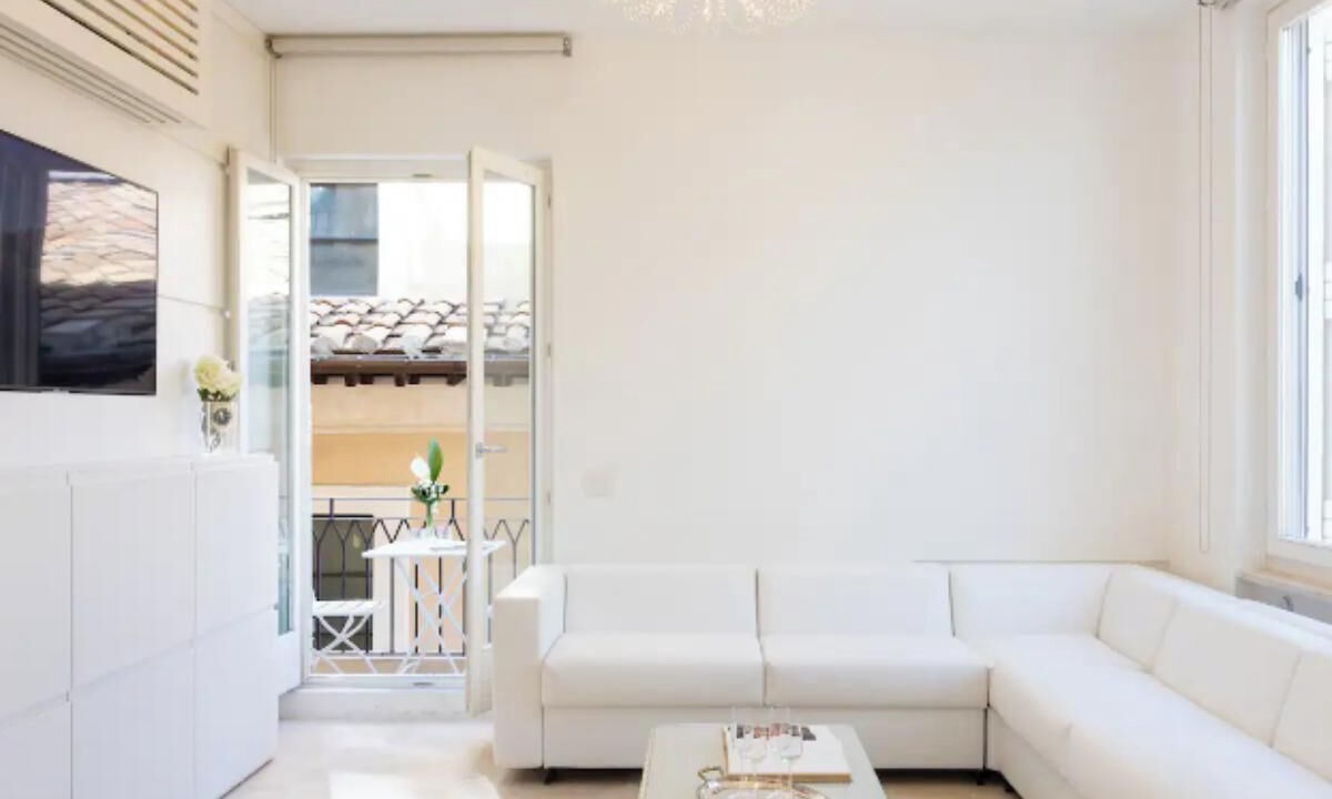 Photo of Livingroom in Rione IX Pigna