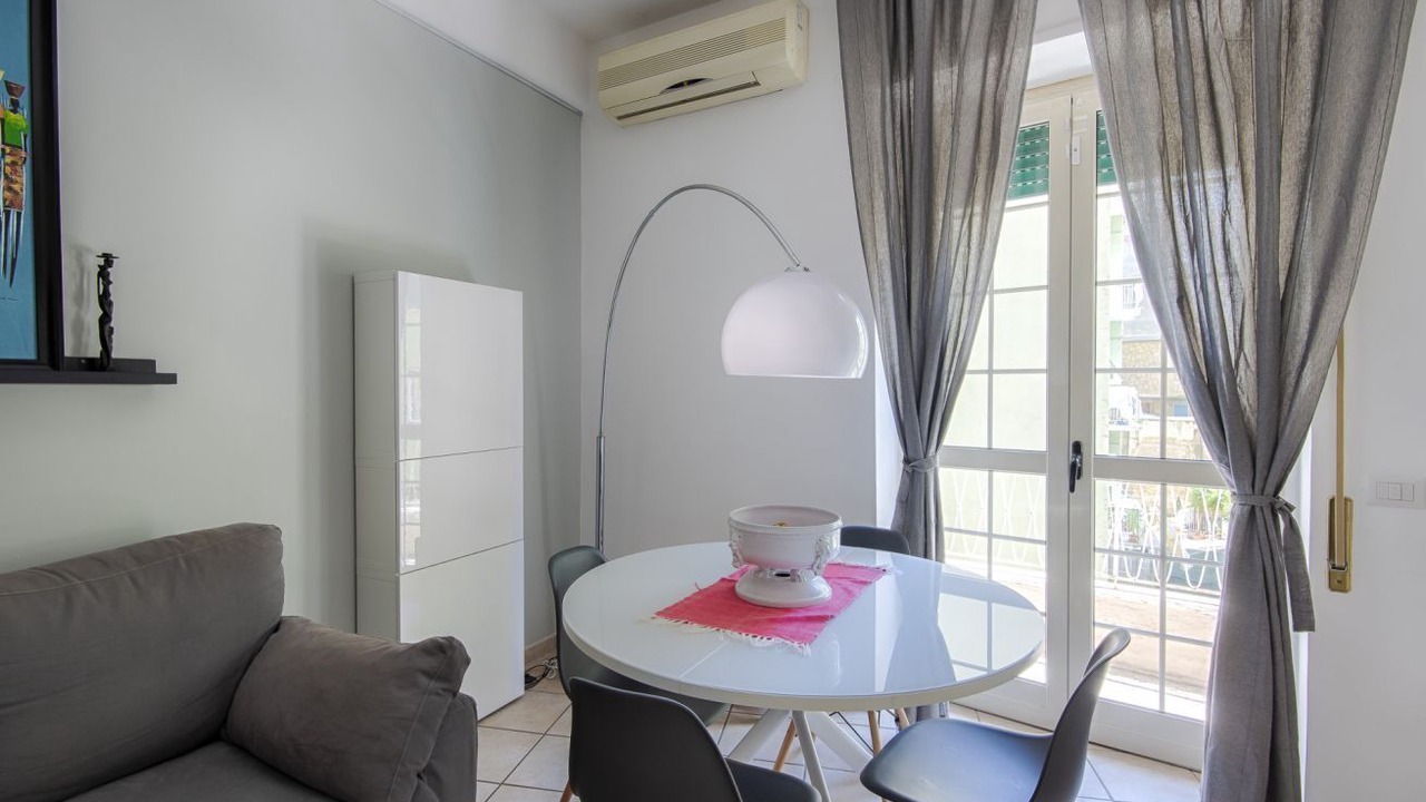 Photo of Livingroom in Universita
