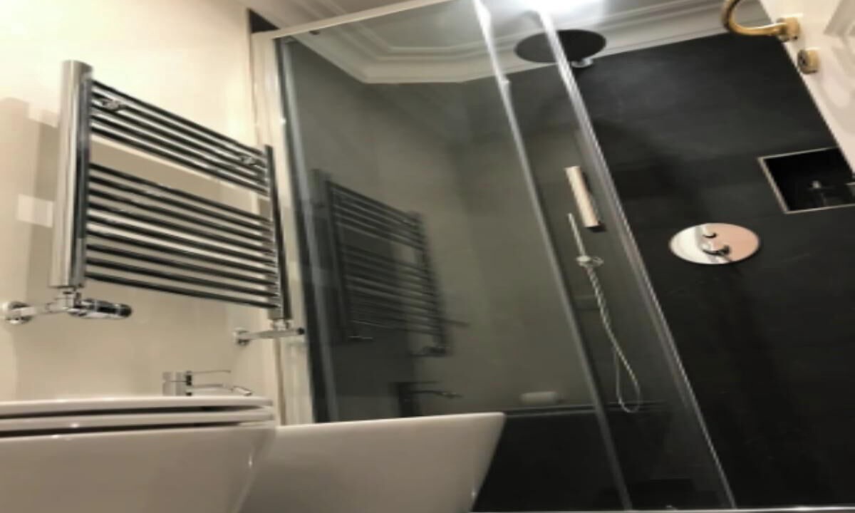 Photo of Bathroom in Navona
