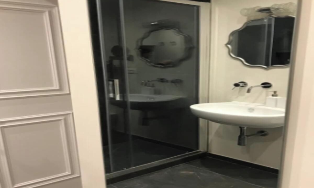 Photo of Bathroom in Navona