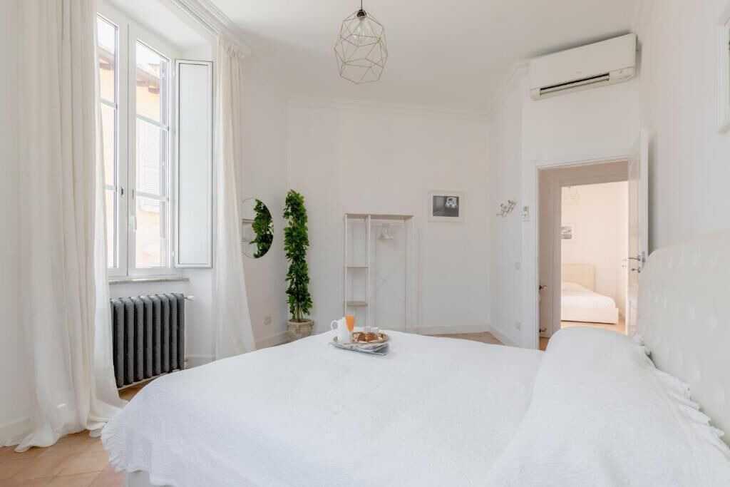 Photo of Bedroom in Rione VI Parione