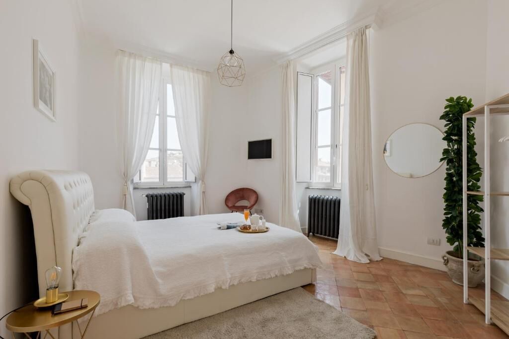 Photo of Bedroom in Rione VI Parione